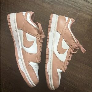 Nike Dunks mauve rose